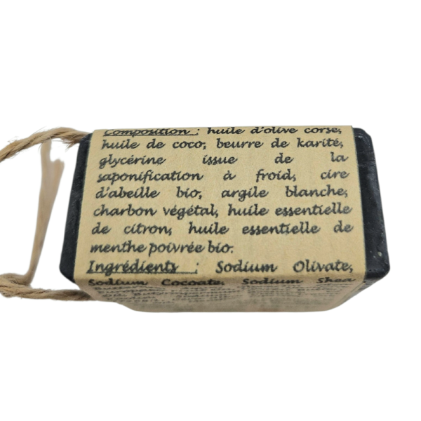 2026/03/1000104075.png Savon solide au charbon végétal saponifié à froid. Fabriqué en Corse. 53 gr