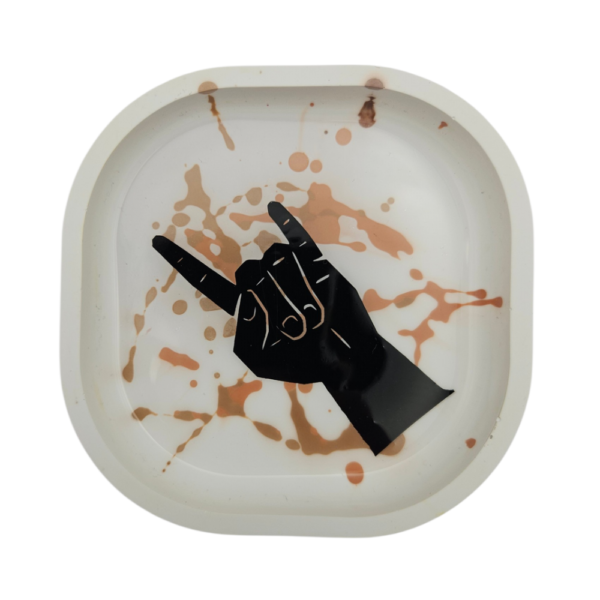 Pièce unique. Vide poche motif cornes. Création artisanale corse.