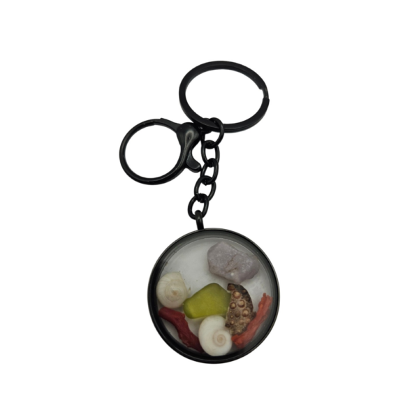 Porte-clés "Mille et un trésors" avec corail corse véritable et œil de Sainte-Lucie. Création artisanale corse.